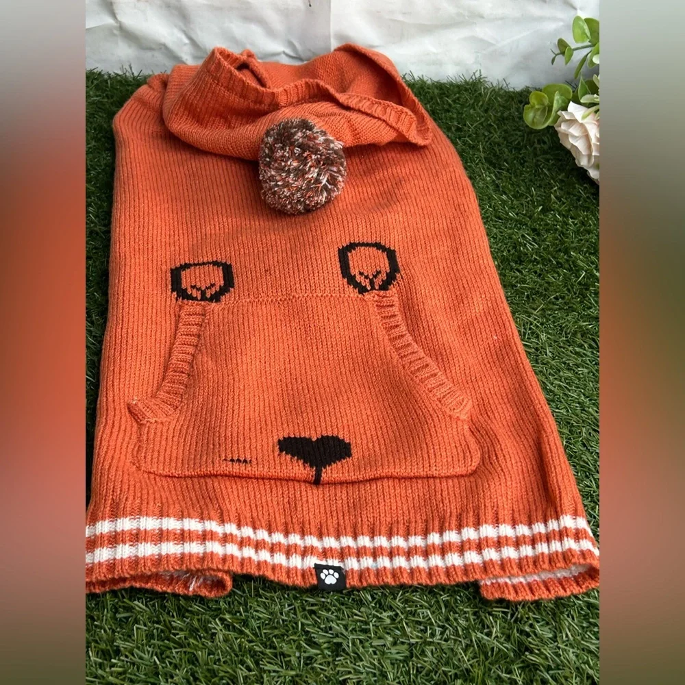 Duke & Daisy Sweater size Large new with tags pet clothes, orange rust hoodie M